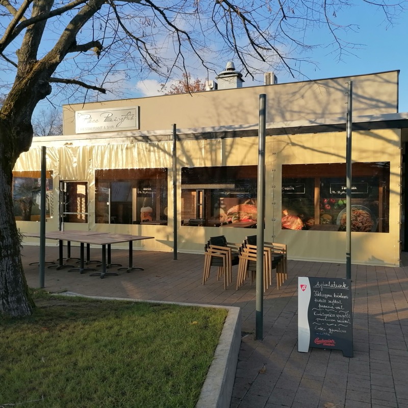 paks-pub.jpg